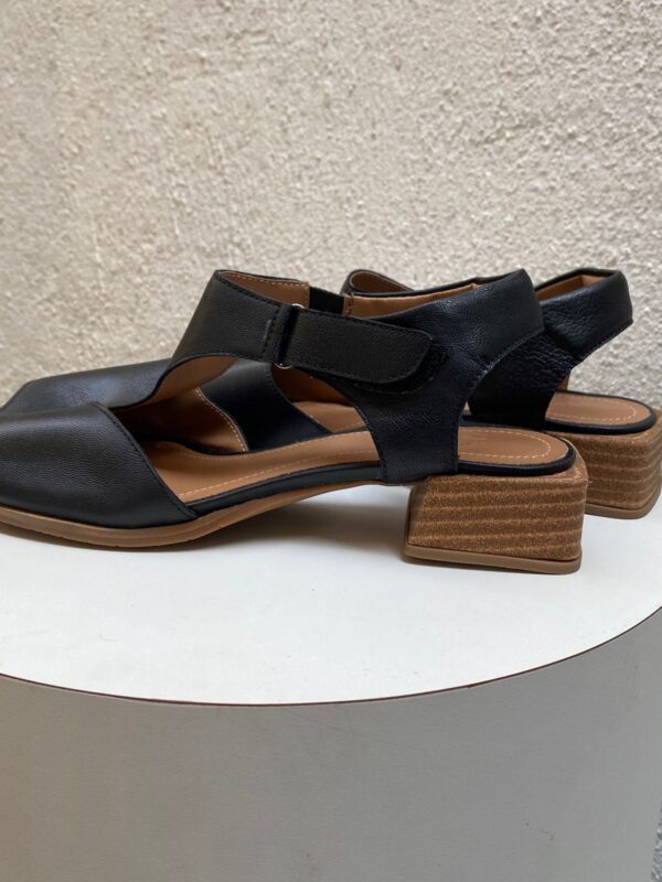 Sandalia 8024