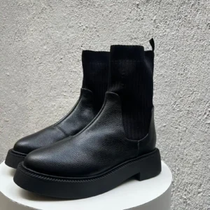 Bota Felicia