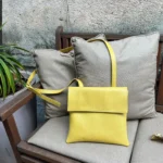 amarelo