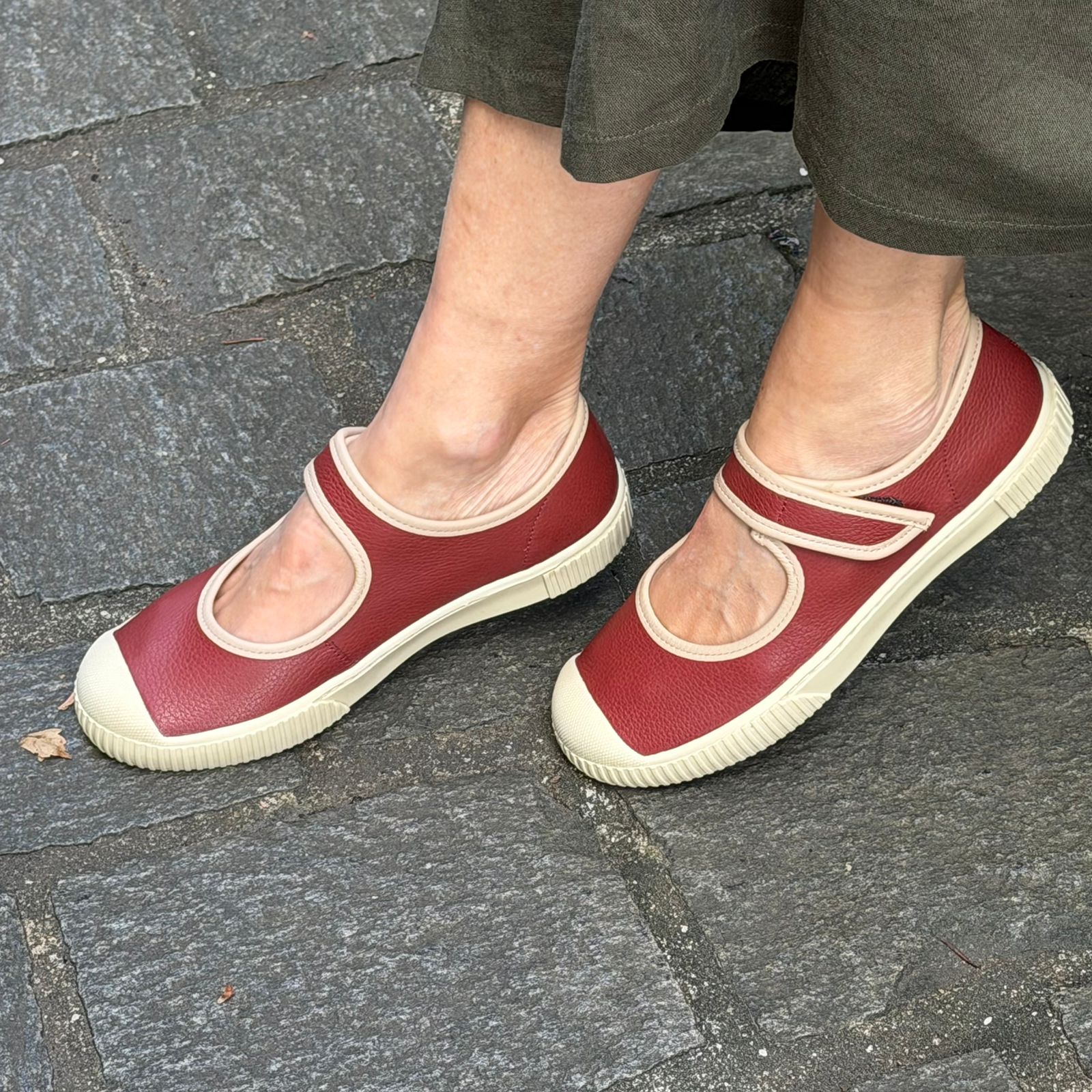 Tenis V147
